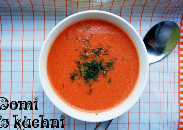 Fotografia przedstawiająca Babcina zupa pomidorowa