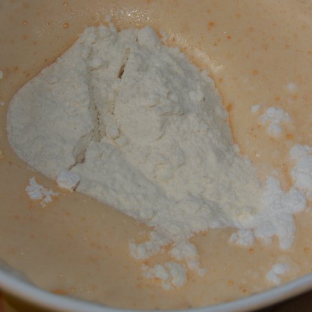Krok 3 - Babeczki biszkoptowe bez glutenu foto