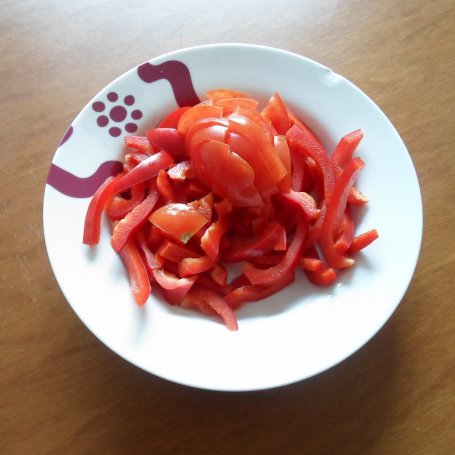 Krok 1 - Babeczki paprykowo- pomidorowe z filo foto