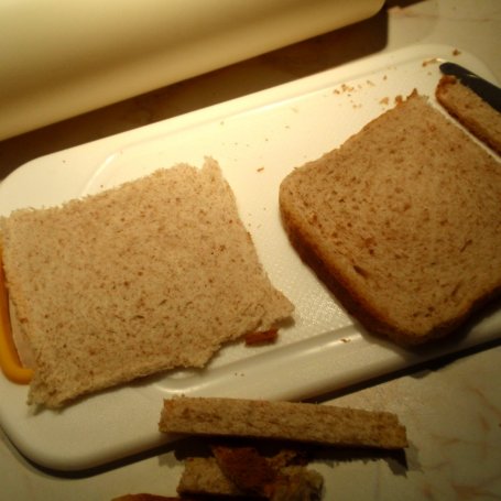Krok 1 - Babeczki w chlebie tostowym  foto