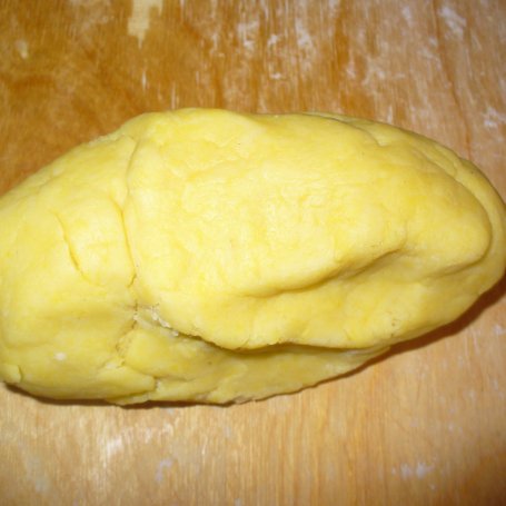 Krok 2 - Babeczki z galaretką i ananasem foto