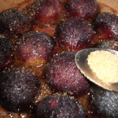 Krok 2 - Babeczki z karmelizowaną figą  foto