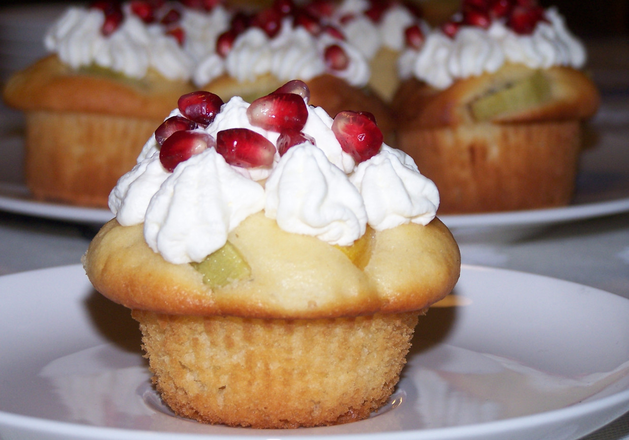 Babeczki z owocami, czyli muffinki na śmietanie DoradcaSmaku.pl