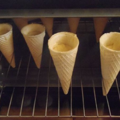 Krok 2 - Babeczkowe lody foto