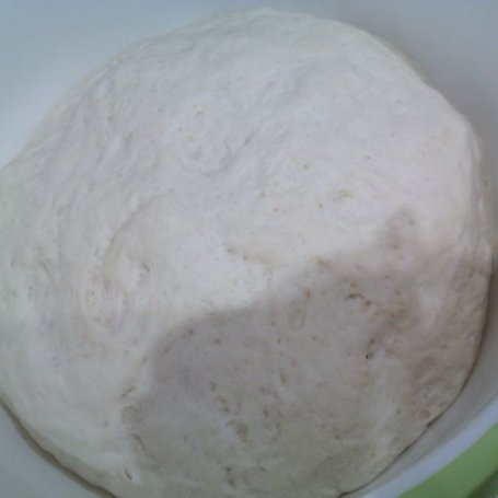 Krok 2 - Babeczkowe pizze z kurczakiem foto