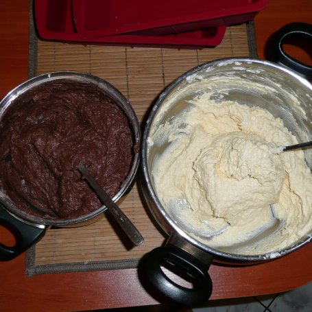 Krok 4 - Babka czekoladowo-cytrynowa foto