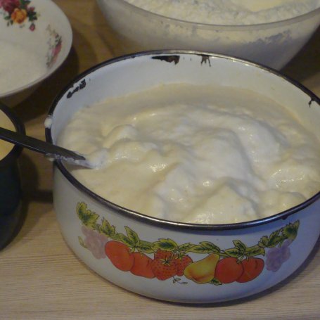 Krok 1 - Babka drożdżowa z papają foto