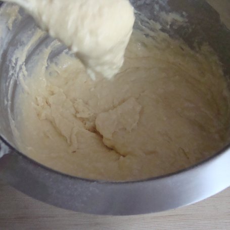 Krok 3 - Babka drożdżowa z papają foto