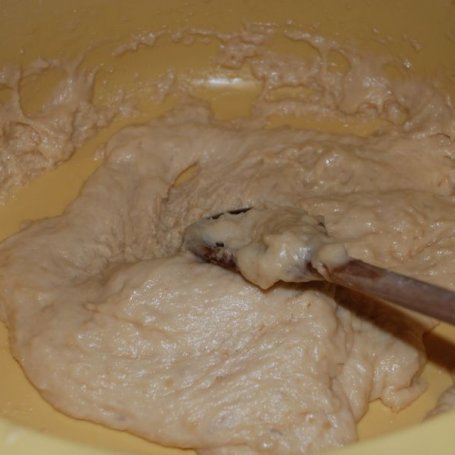 Krok 8 - Babka drożdżowa z suszonymi owocami foto