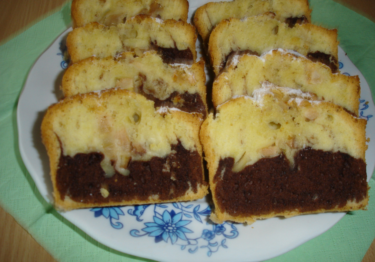 Babka i jabłka foto