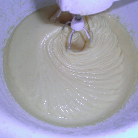 Krok 2 - Babka marmurkowa z nutą cytrynową foto