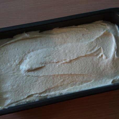 Krok 5 - Babka z likierem z białej czekolady foto