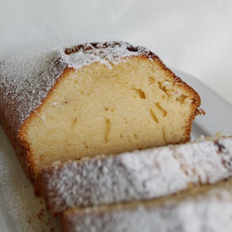 Krok 6 - Babka z likierem z białej czekolady foto