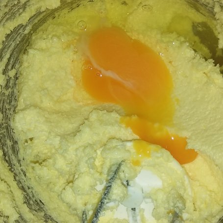 Krok 2 - Babka z sokiem pomarańczowym foto