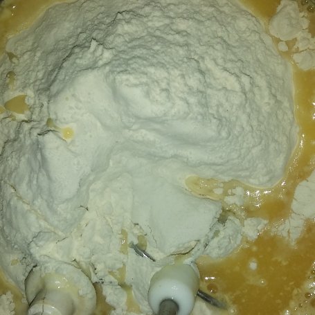 Krok 3 - Babka z sokiem pomarańczowym foto