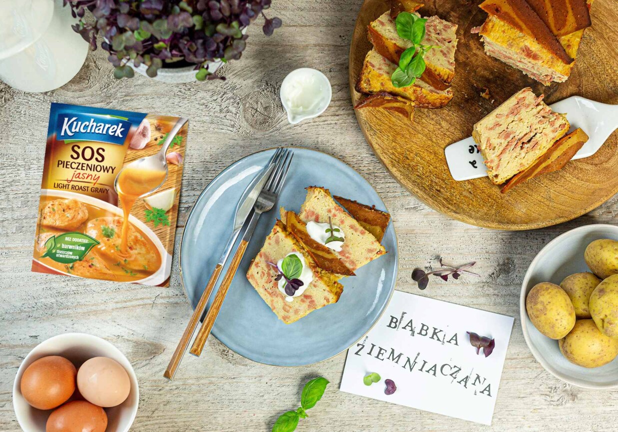 Babka ziemniaczana z boczkiem foto