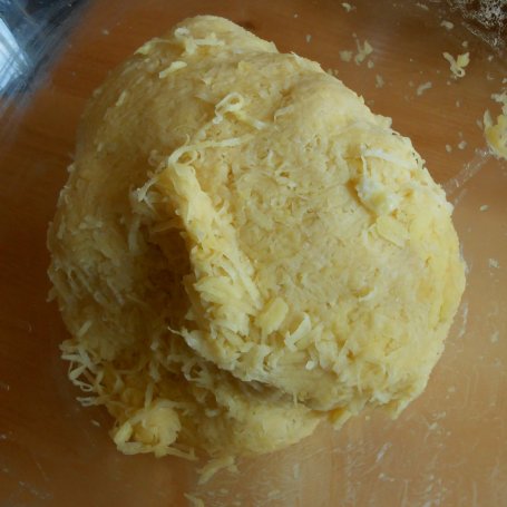 Krok 1 - Babka ziemniaczana z sosem kurkowym foto