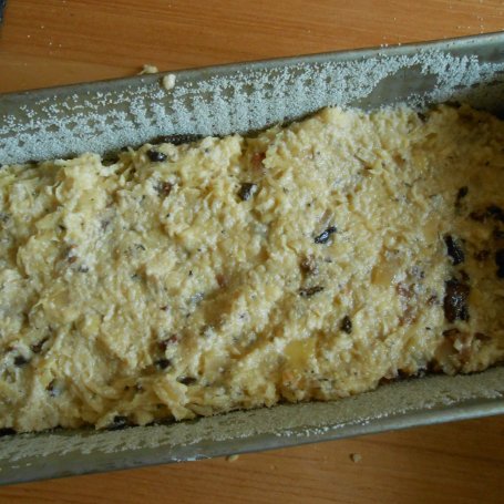 Krok 3 - Babka ziemniaczana z sosem kurkowym foto