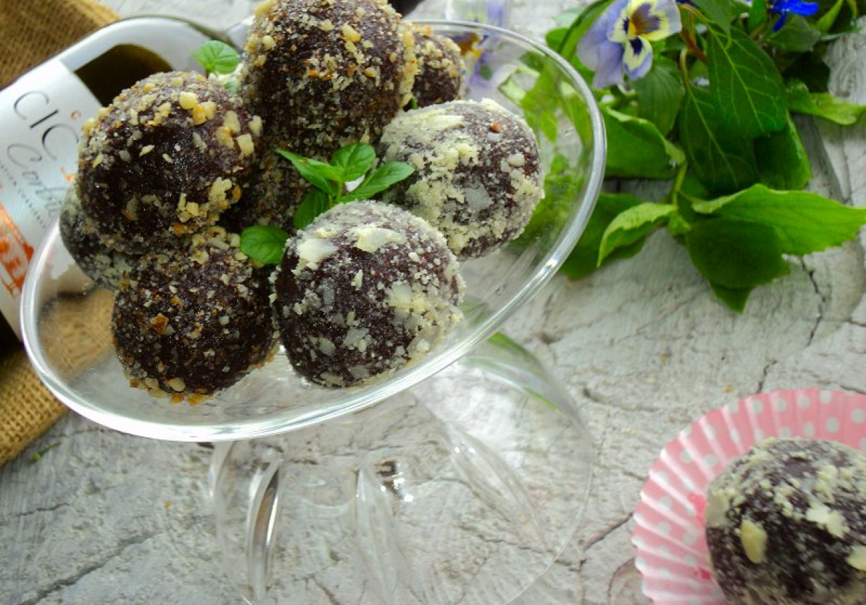 Bajaderki czyli ziemniaczki na słodko,czekoladowe z amaretto  foto