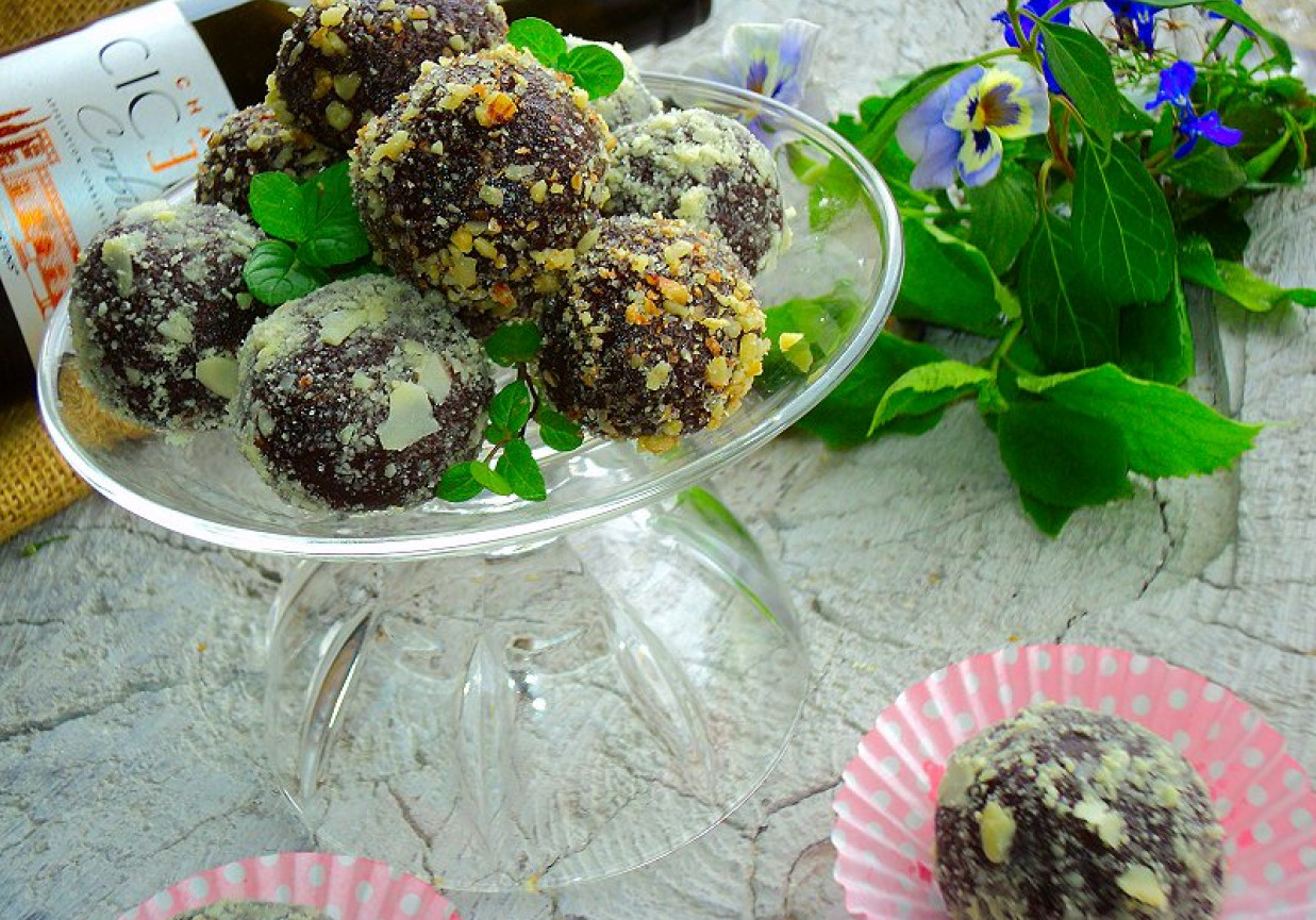 Bajaderki czyli ziemniaczki na słodko,czekoladowe z amaretto  foto