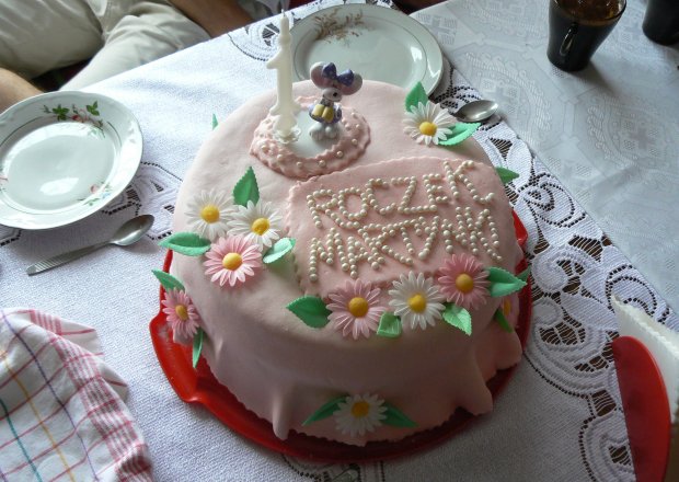 Fotografia przedstawiająca bajkowy tort