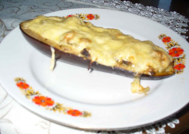 Fotografia przedstawiająca Bakłażan nadziewany z piekarnika