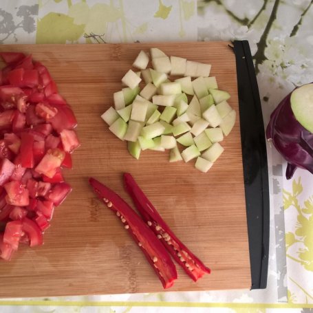 Krok 3 - Bakłażan zapiekany z kuskusem, kalarepą, chilli i mozarellą foto
