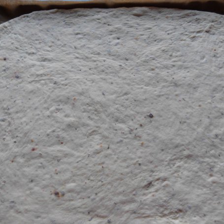Krok 4 - Bałkańska pizza z salami foto