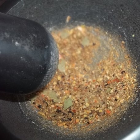 Krok 2 - Balsamiczna szynka z kawą i cynamonem foto