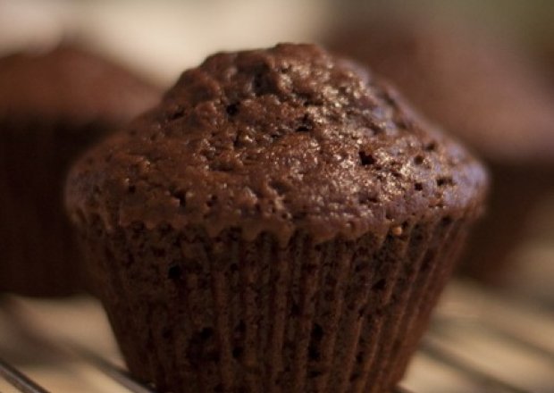 Fotografia przedstawiająca Banalnie proste muffinki czekoladowe