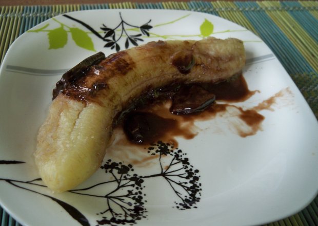 Fotografia przedstawiająca Banan w czekoladzie - deser na ciepło