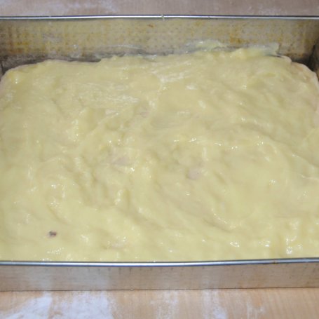 Krok 2 - Bananowe ciasto drożdżowe foto