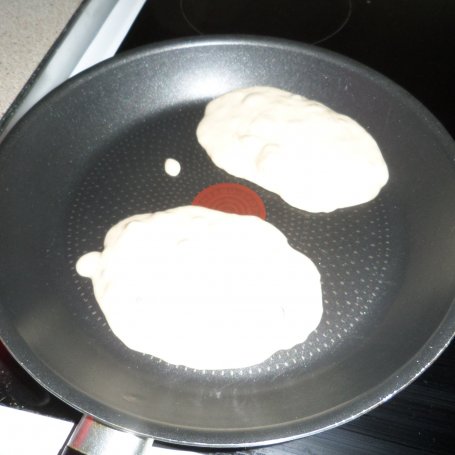 Krok 7 - Bananowe pancakes foto