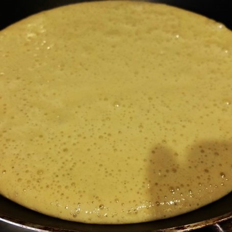 Krok 2 - Bananowy omlet z serkiem mascarpone foto