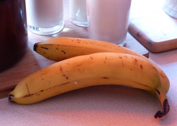 Banany – jak przedłużyć ich świeżość? foto