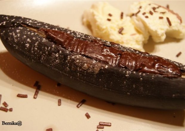 Fotografia przedstawiająca Banany zapiekane z czekoladą