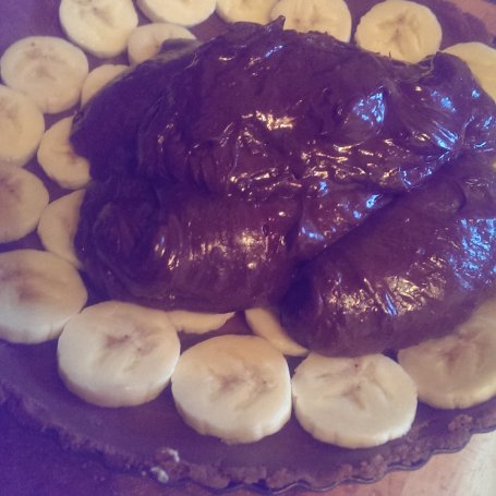 Krok 5 - Banoffee pie, tarta z karmelem bananami i kremem foto
