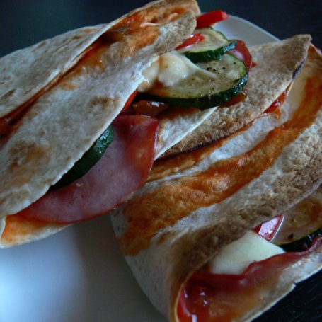 Krok 4 - Bardzo ostra zapiekana tortilla foto