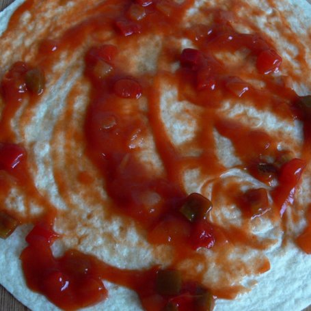 Krok 2 - Bardzo ostra zapiekana tortilla foto