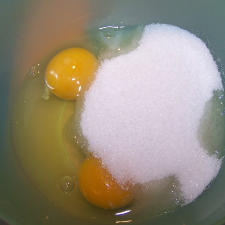 Krok 1 - Bardzo pulchne i smaczne, czyli muffinki z serkiem i gruszką foto