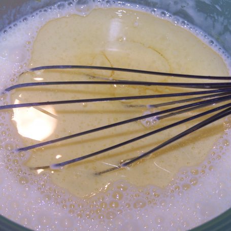 Krok 2 - Bardzo pulchne i smaczne, czyli muffinki z serkiem i gruszką foto