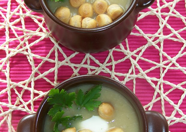 Fotografia przedstawiająca Bardzo smaczna zupa, czyli krem szparagowo-ziemniaczany :)