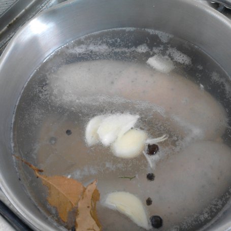 Krok 1 - barszcz biały z jajeczkiem i kiełbaska foto