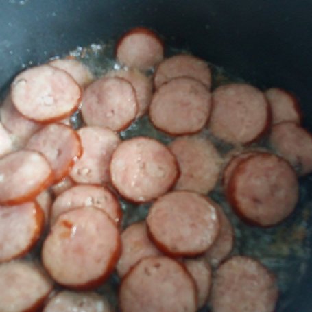 Krok 2 - Barszcz biały z jajkiem i kiełbasą foto