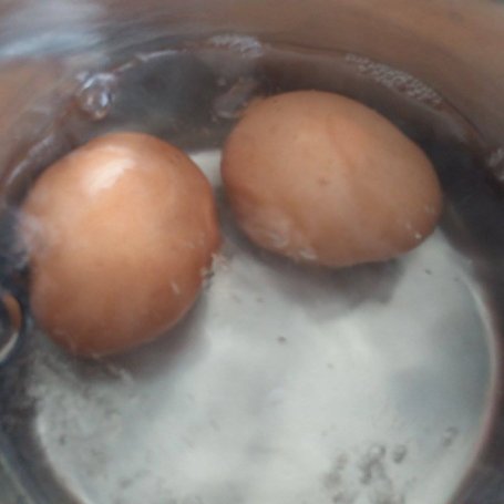 Krok 3 - Barszcz biały z jajkiem i kiełbasą foto