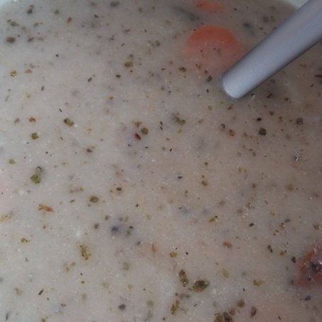 Krok 8 - Barszcz biały z jajkiem i kiełbasą foto