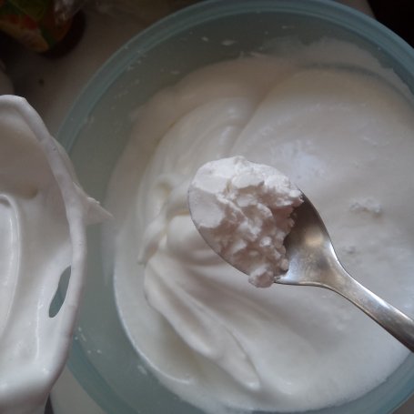 Krok 3 - Beza Pavlova z mascarpone foto