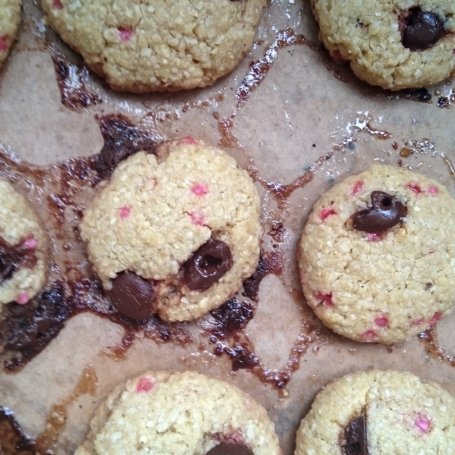 Krok 3 - Bezglutenowe ciasteczka jaglano-kukurydziane z czekoladą (na oleju kokosowym)  foto