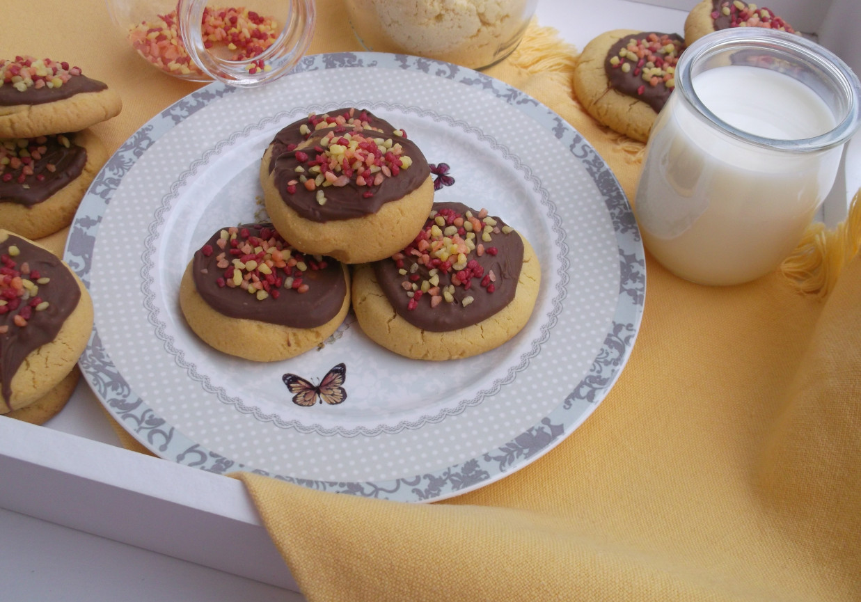 Bezglutenowe ciasteczka z czekoladą. foto