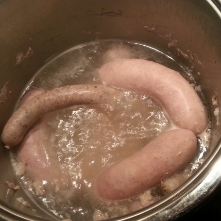 Krok 1 - Biała kiełbasa z puree ziemniaczanym foto